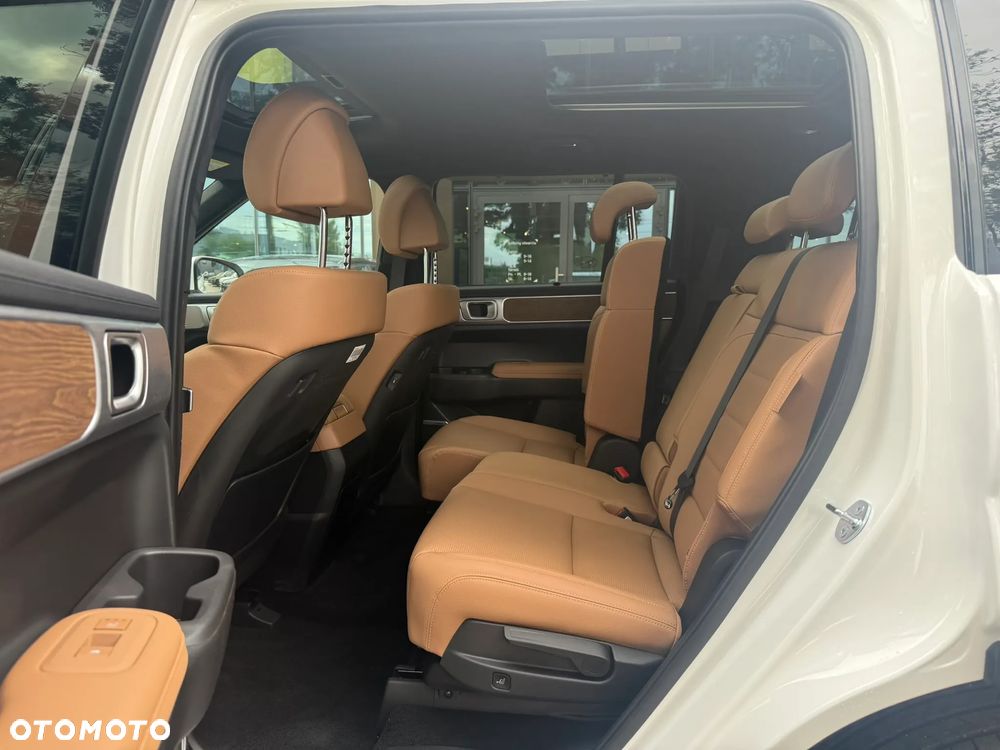 Hyundai Santa Fe 1.6 T-GDI HEV Platinum 4WD 7os - 11