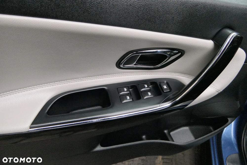 Kia Ceed 1.6 GDI Dream-Team Edition - 24