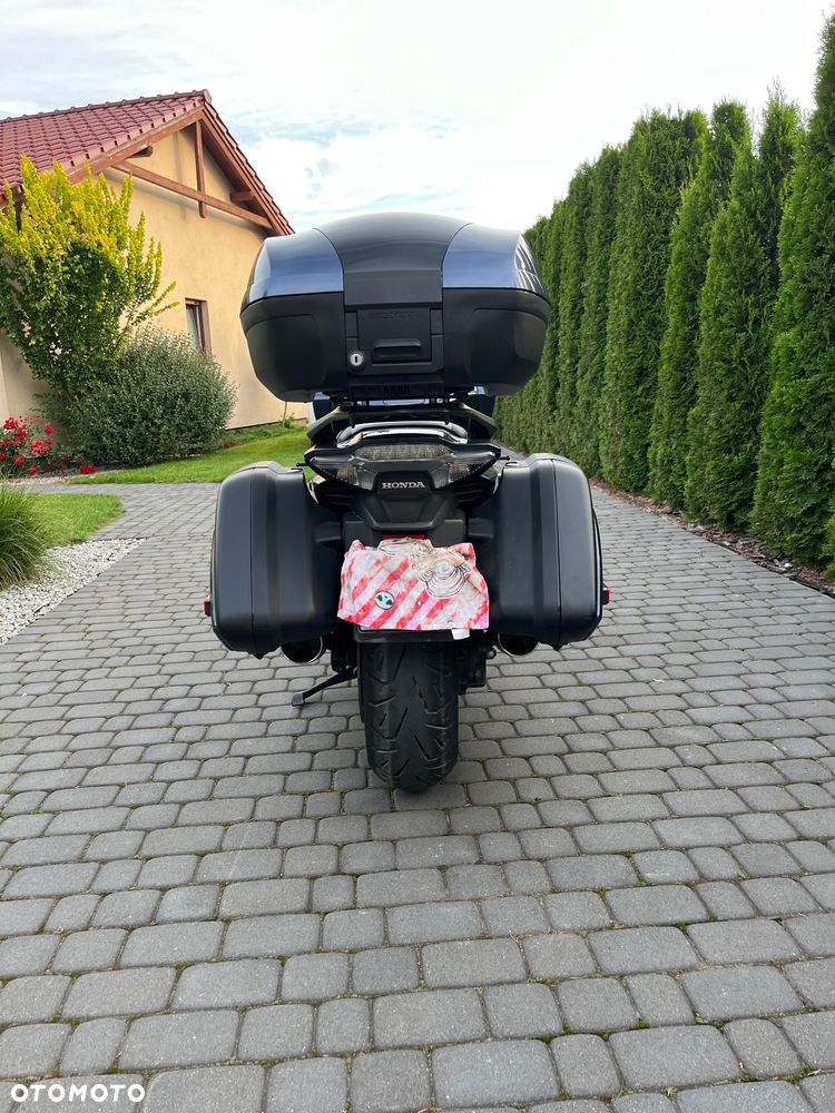 Honda CTX - 12