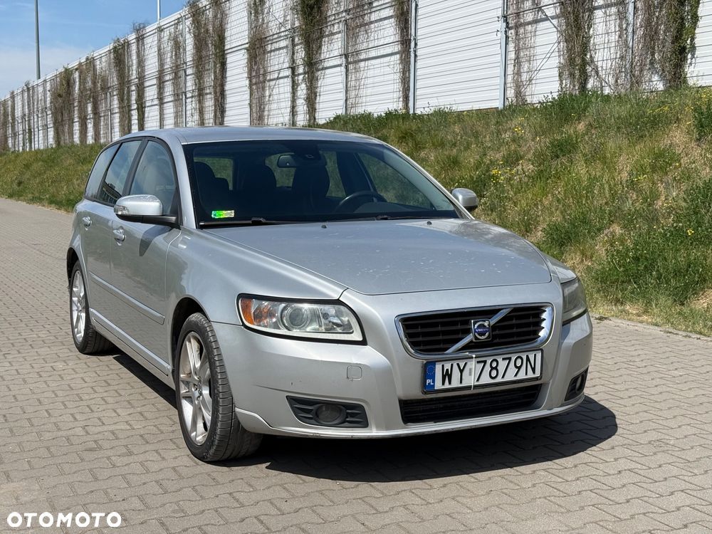 Volvo V50 - 1