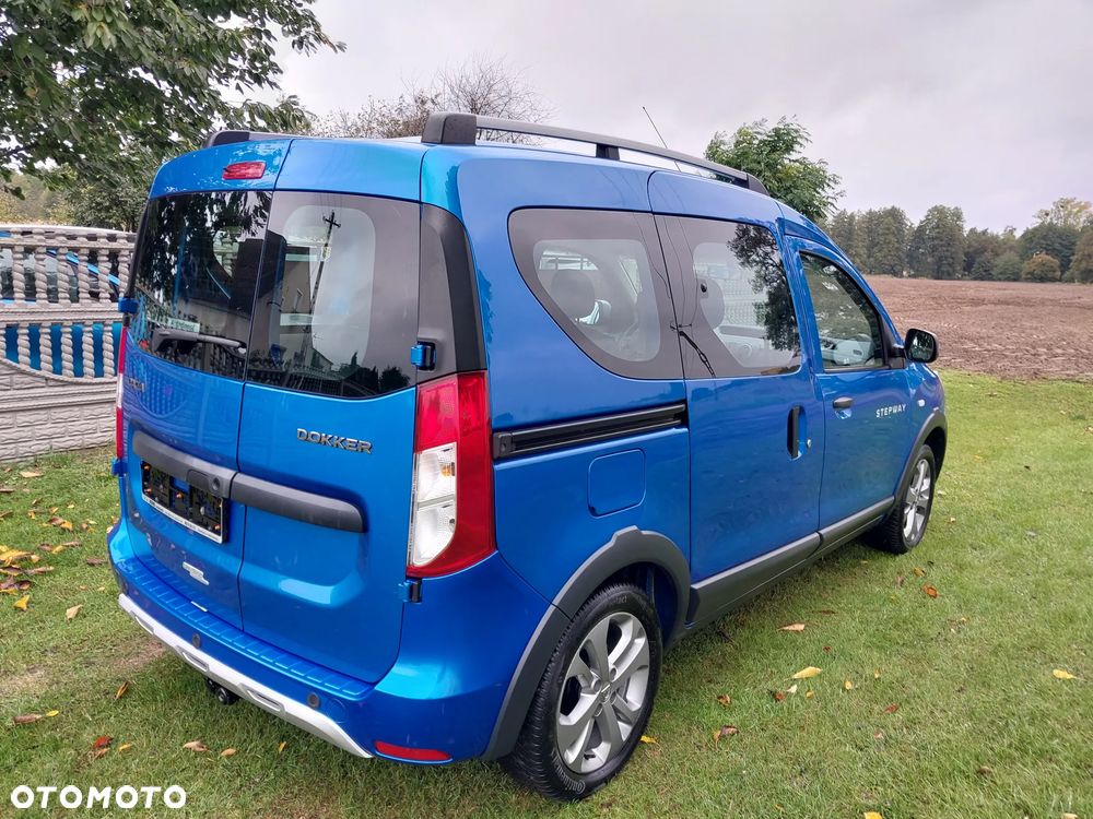 Dacia Dokker TCe 115 Stepway Celebration - 4