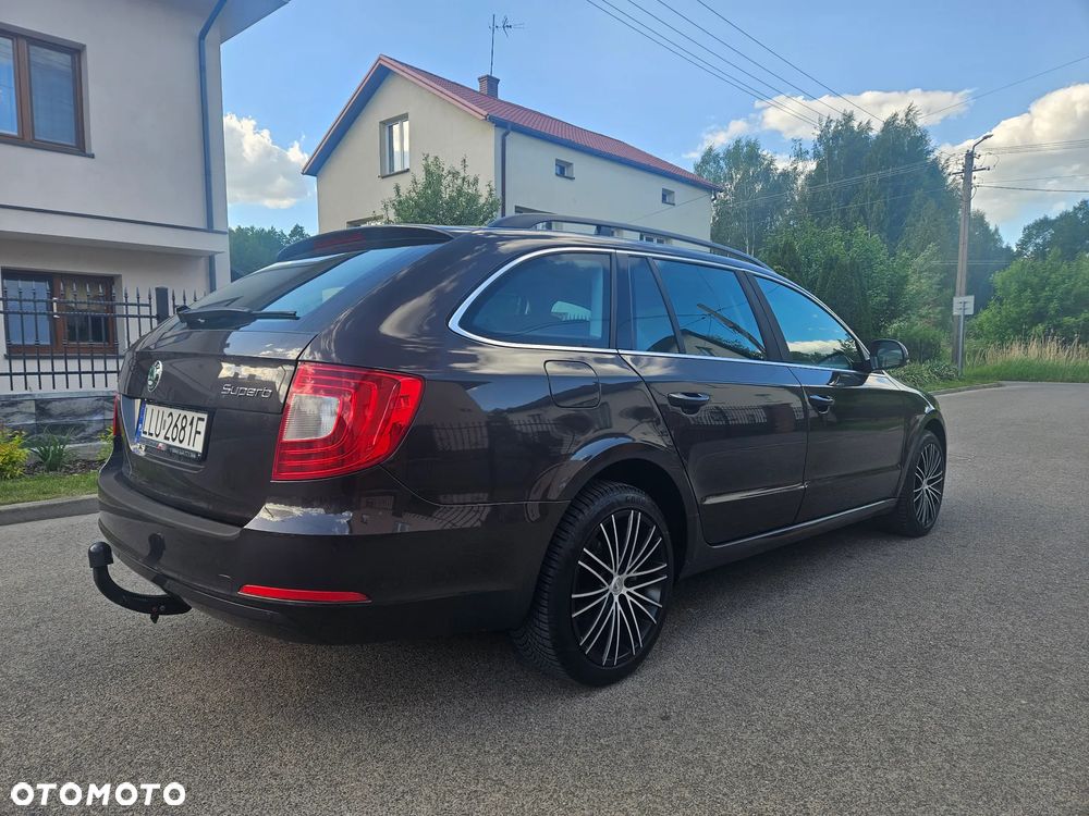 Skoda Superb 2.0 TDI DSG Elegance - 3