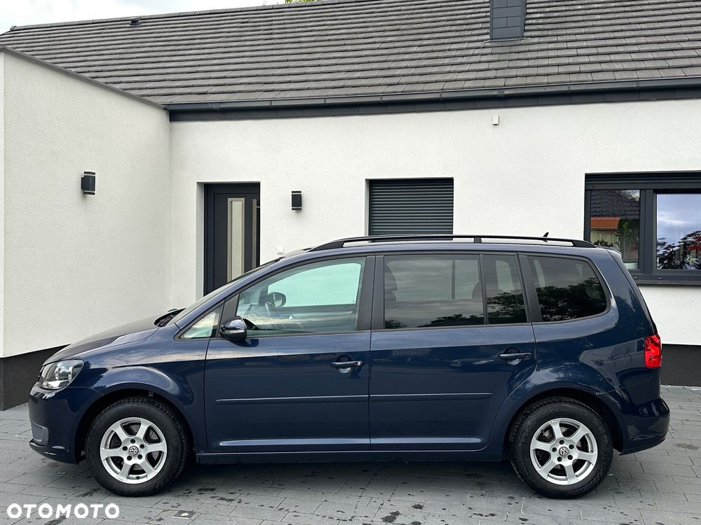 Volkswagen Touran - 8