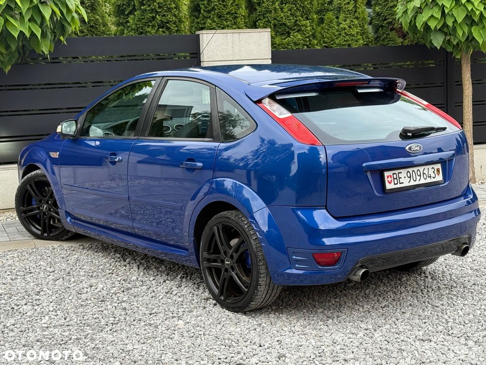 Ford Focus 2.5 ST - 13