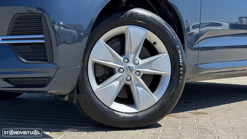 Volvo XC 60 2.0 B4 Momentum - 2