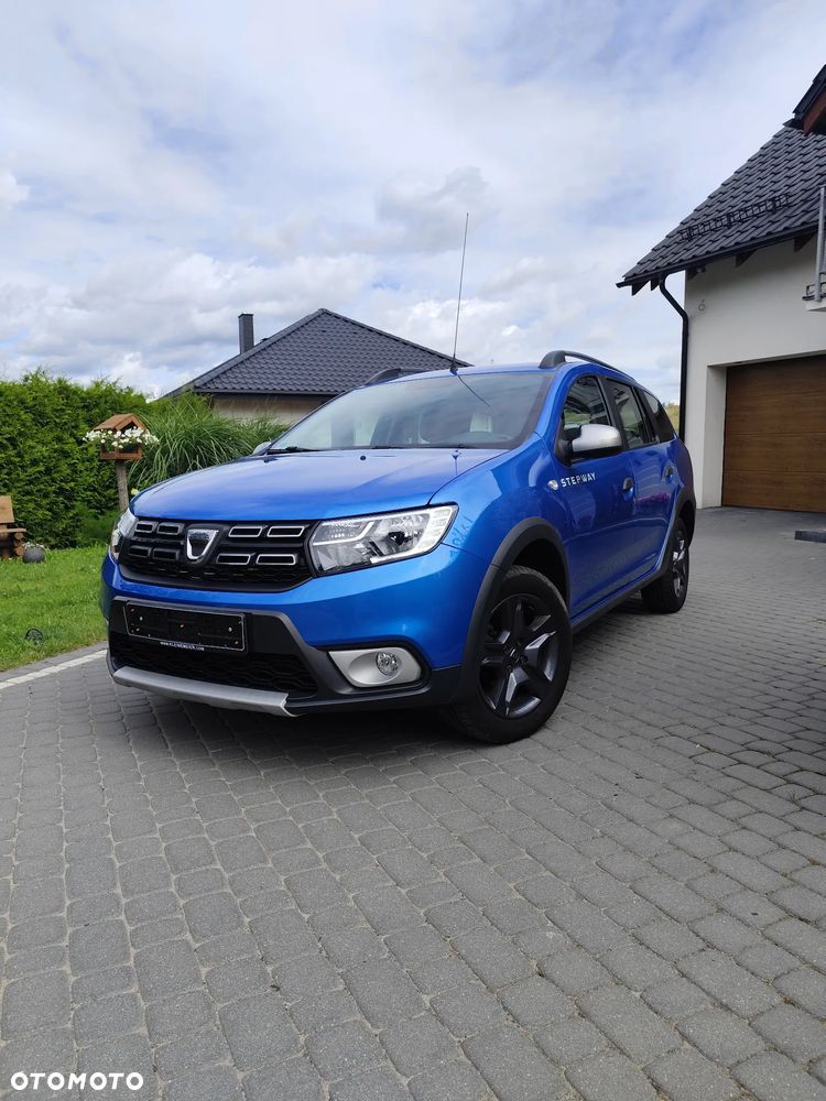 Dacia Logan TCe 90 (S&S) Stepway - 1