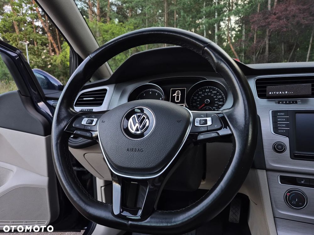 Volkswagen Golf - 18