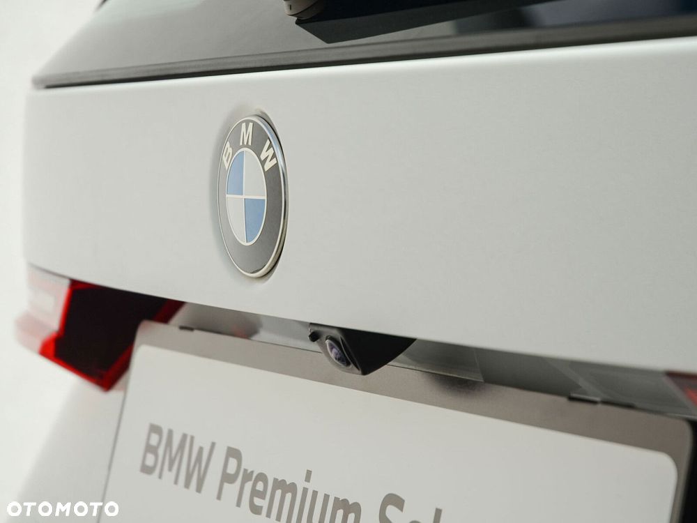 BMW X1 sDrive18i - 16