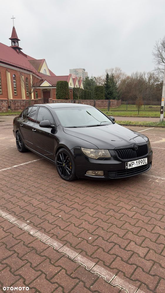 Skoda Superb 2.0 TDI Ambition - 2