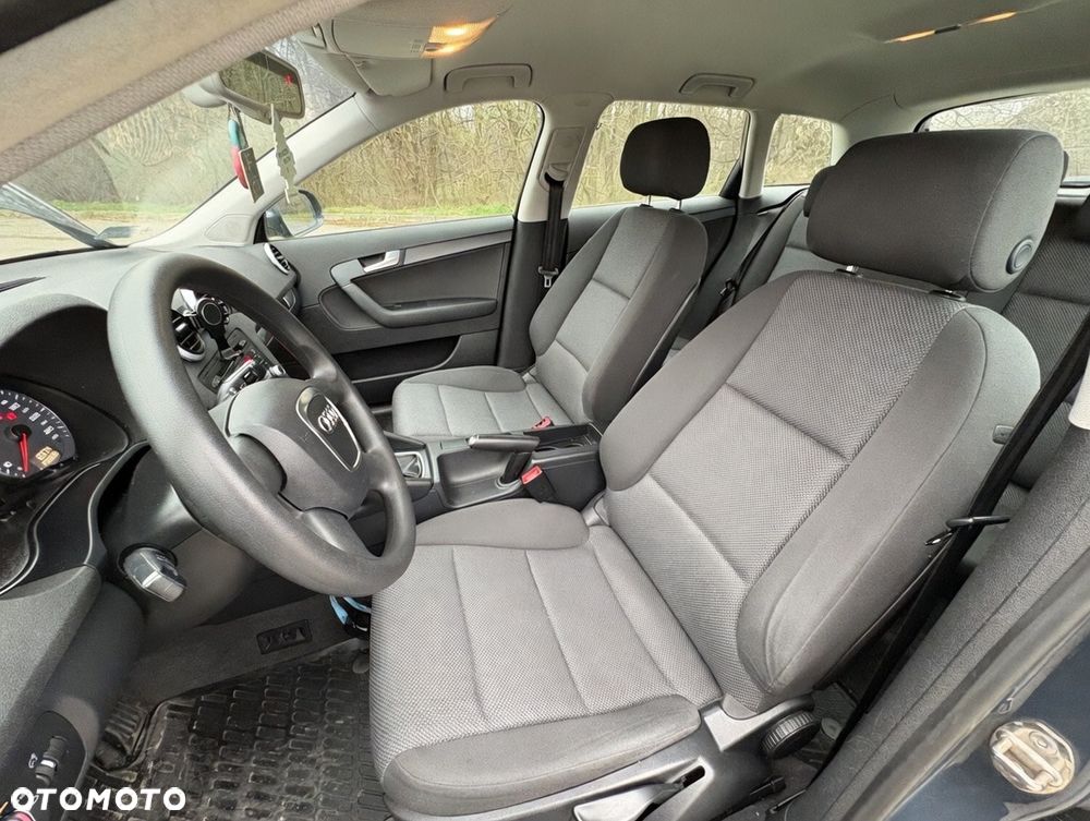 Audi A3 Sportback - 8