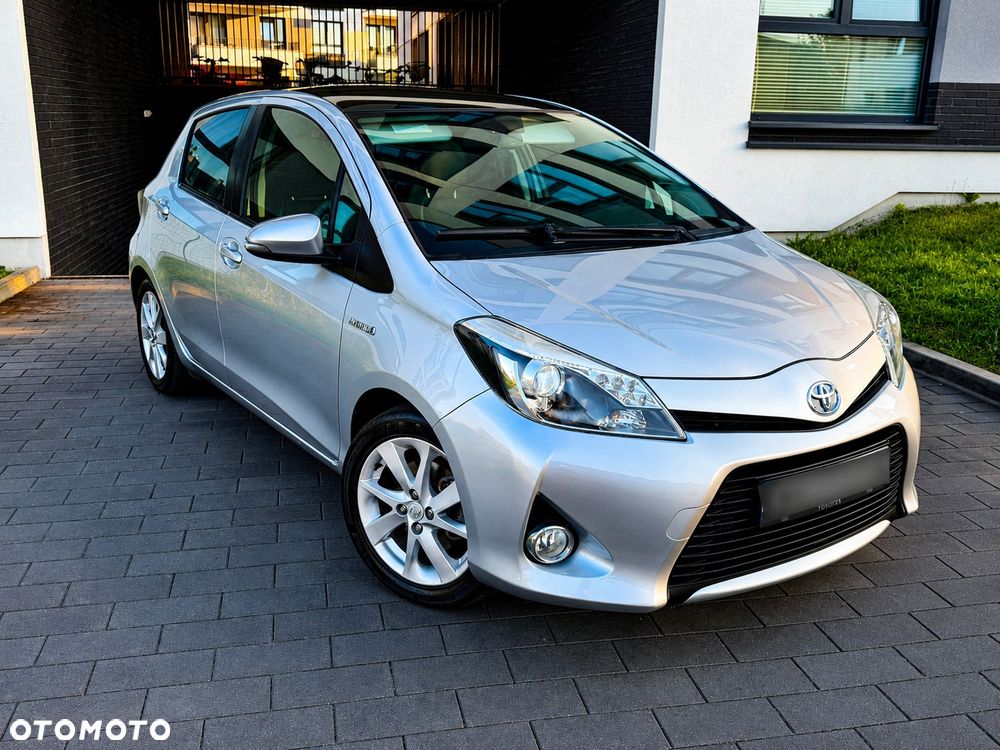 Toyota Yaris - 4