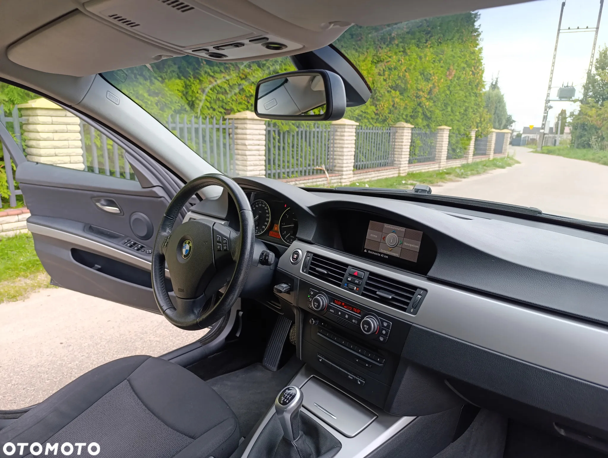 BMW Seria 3 318i Touring - 20