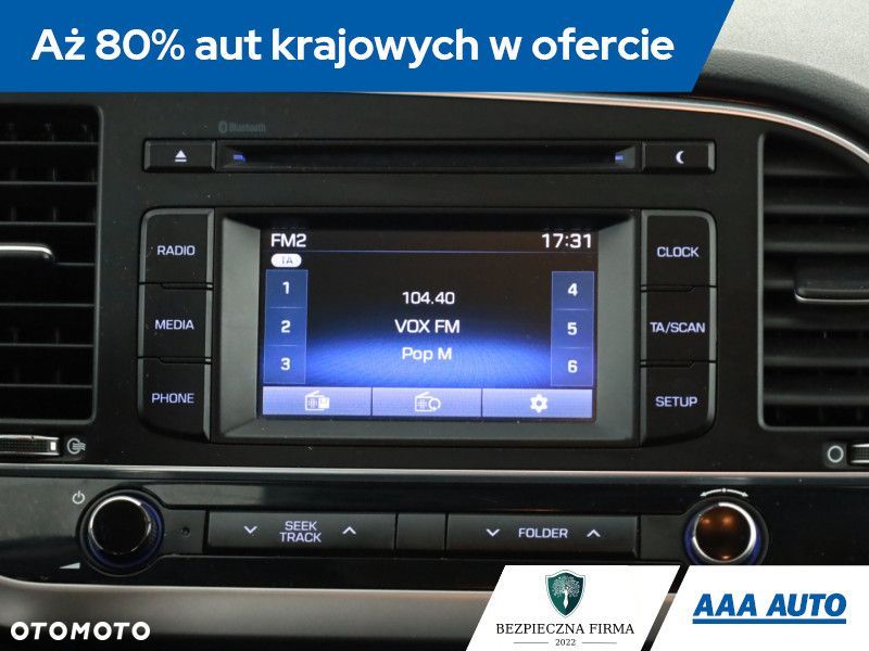 Hyundai Elantra - 11