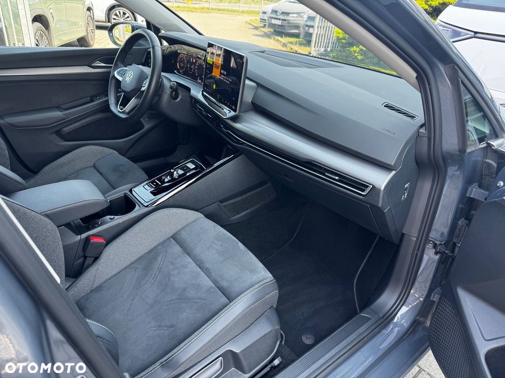 Volkswagen Golf 1.5 eTSI EVO Style DSG - 15