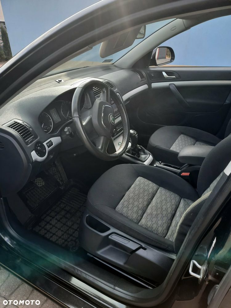 Skoda Octavia - 10