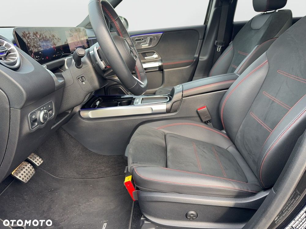 Mercedes-Benz GLB 200 AMG Line 7G-DCT - 16