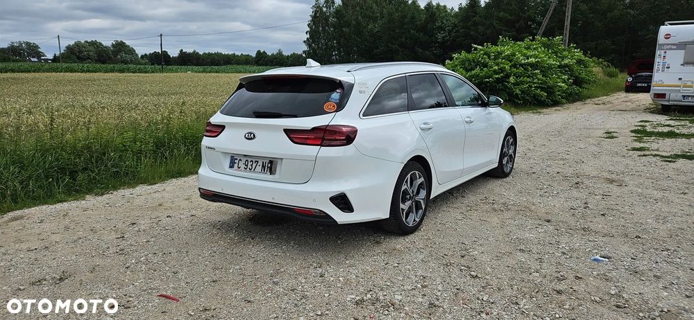 Kia Ceed - 1