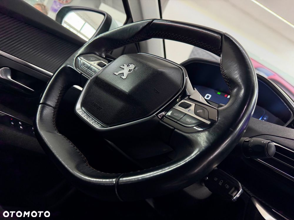 Peugeot 3008 1.6 BlueHDi Allure S&S EAT6 - 19