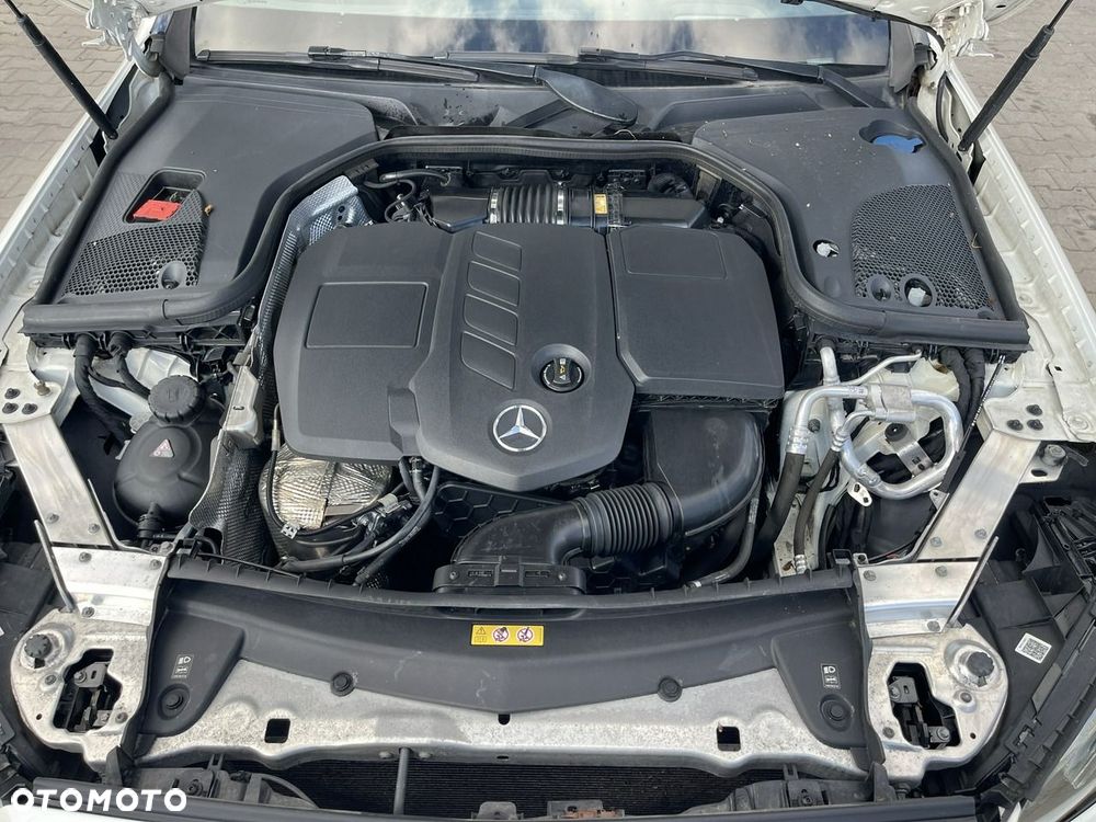 Mercedes-Benz Klasa E 220 d 4-Matic All-Terrain - 17