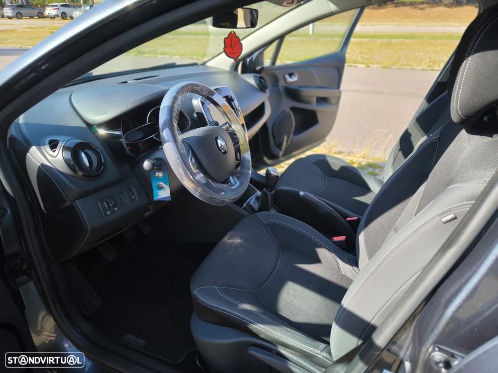 Renault Clio Sport Tourer - 8