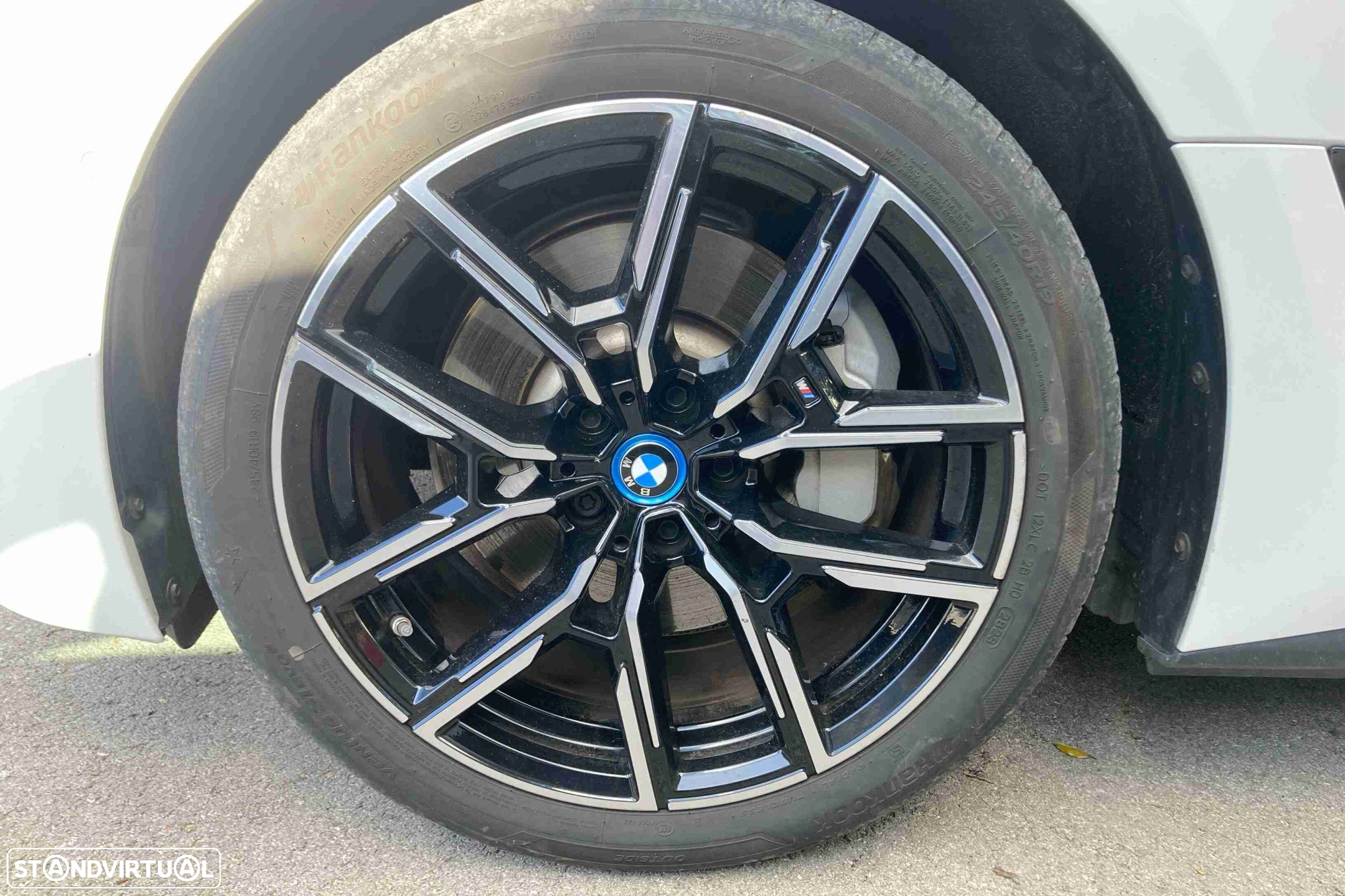 BMW i4 eDrive40 Desportiva M - 6