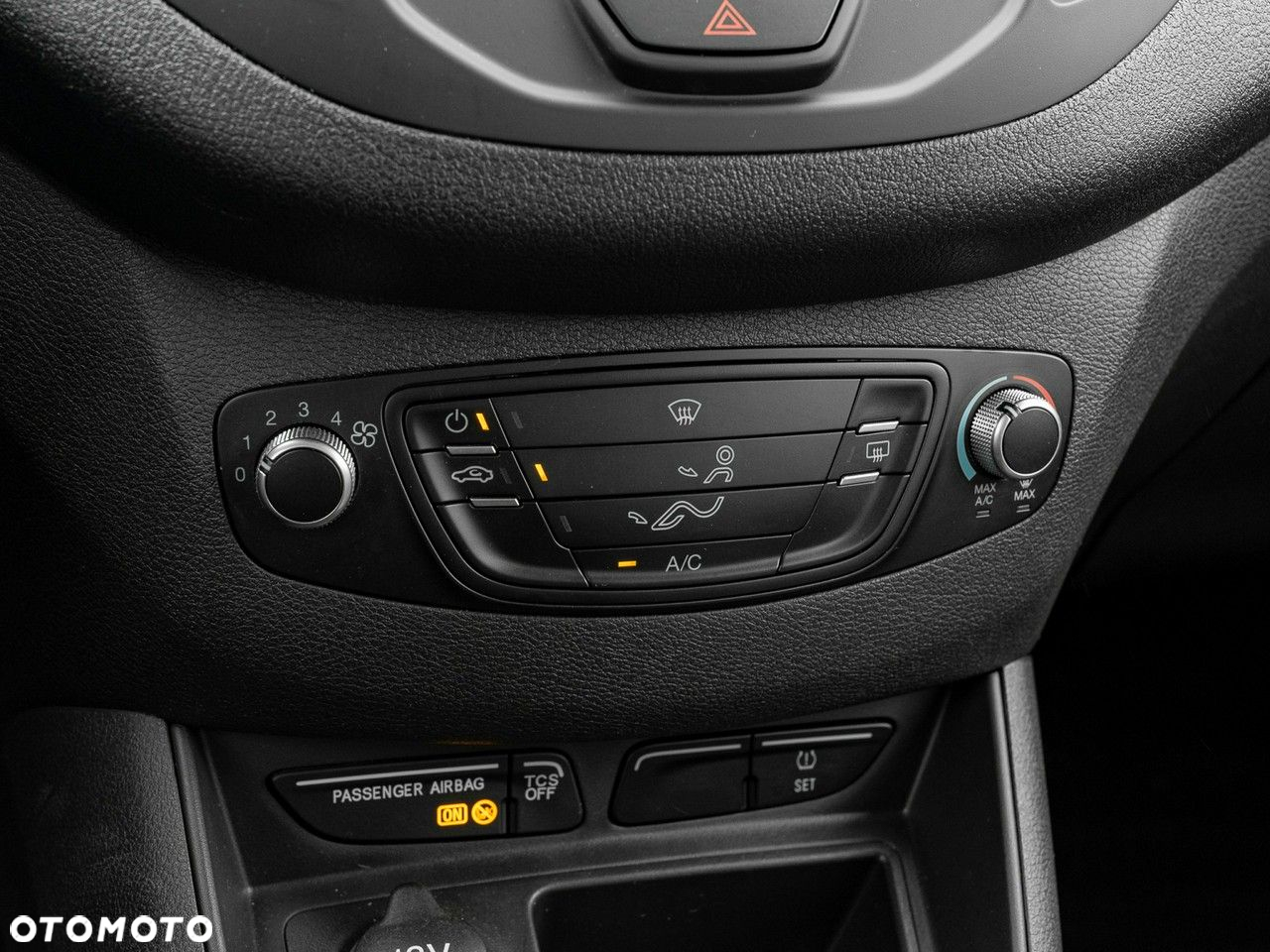 Ford Transit Courier 1.0 EcoBoost Trend - 18