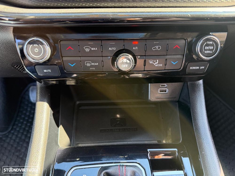 Jeep Compass 1.3 TG Trailhawk - 28