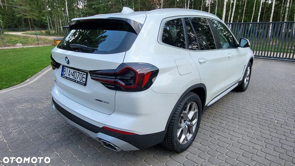 BMW X3 xDrive30i Luxury Line - 3