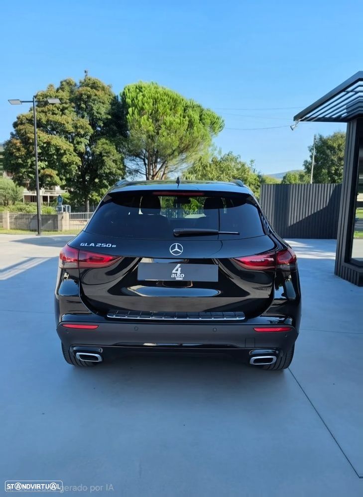 Mercedes-Benz GLA 250 e Style - 4