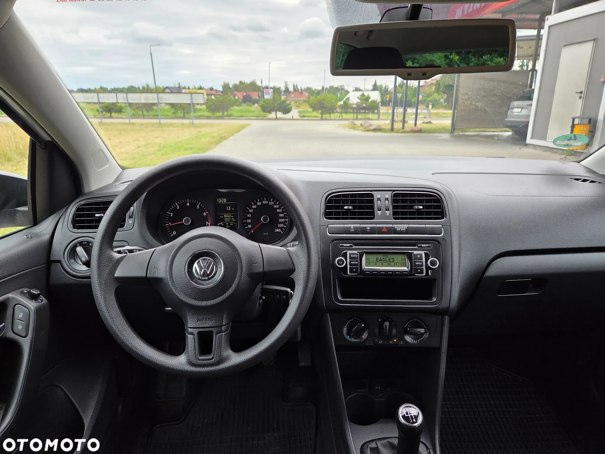 Volkswagen Polo 1.2 Entry - 32