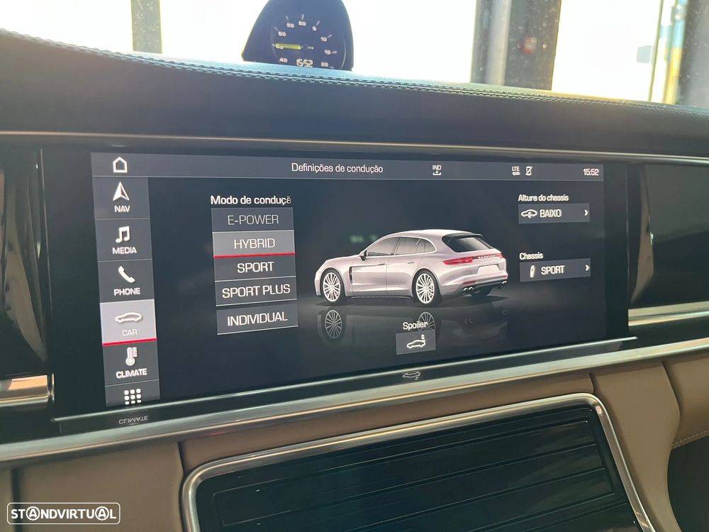 Porsche Panamera Sport Turismo 4 E-Hybrid Edition 10 Anos - 18