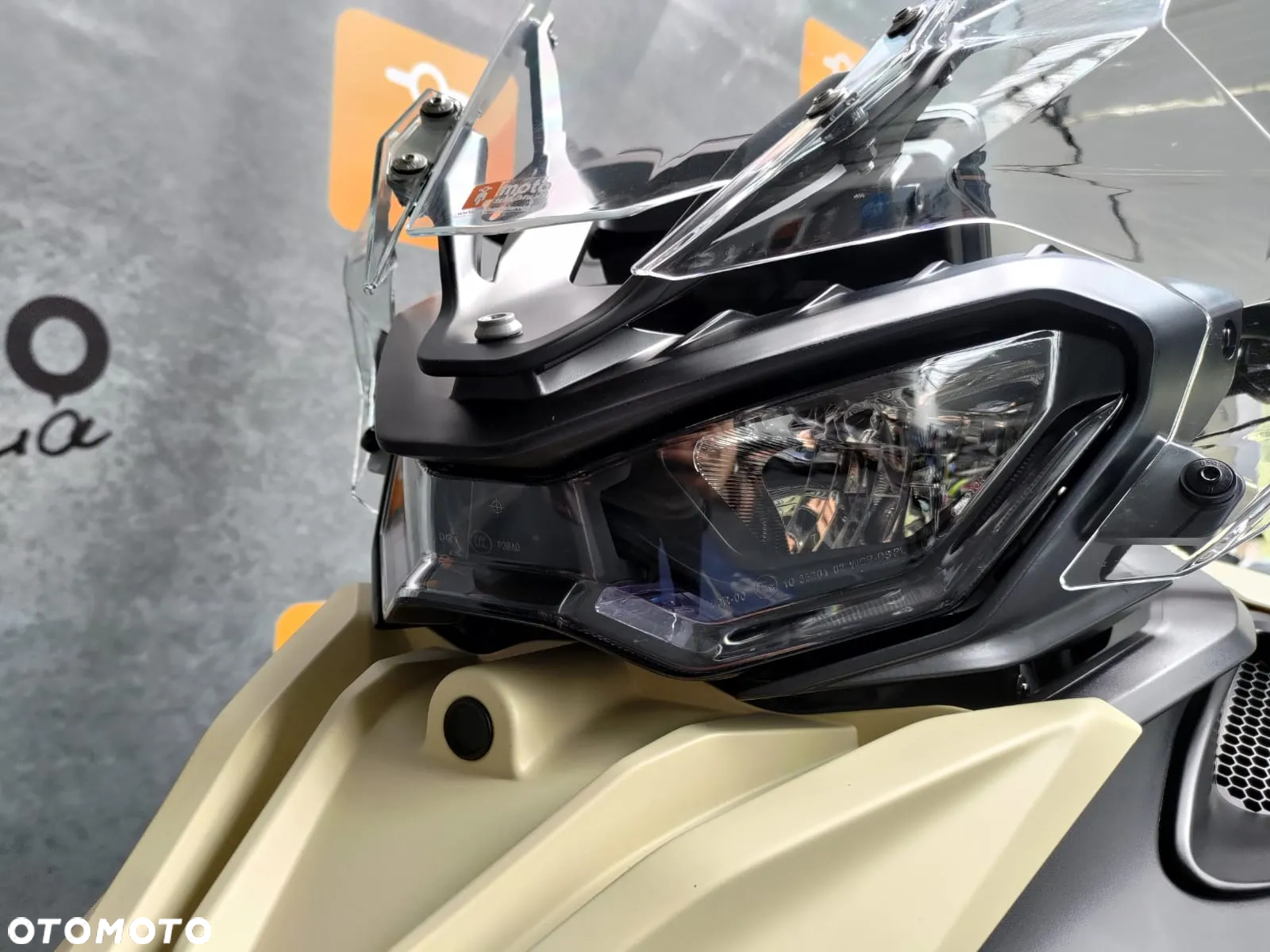 QJMOTOR SRT 800SX - 17