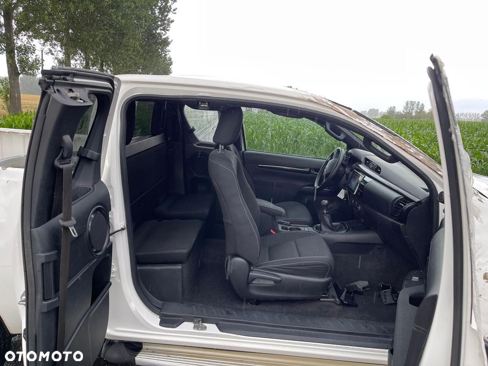 Toyota Hilux 4x4 Extra Cab Comfort - 7