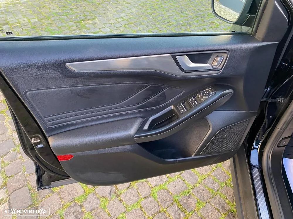 Ford Focus SW 1.5 EcoBlue S&S TITANIUM STYLE - 12