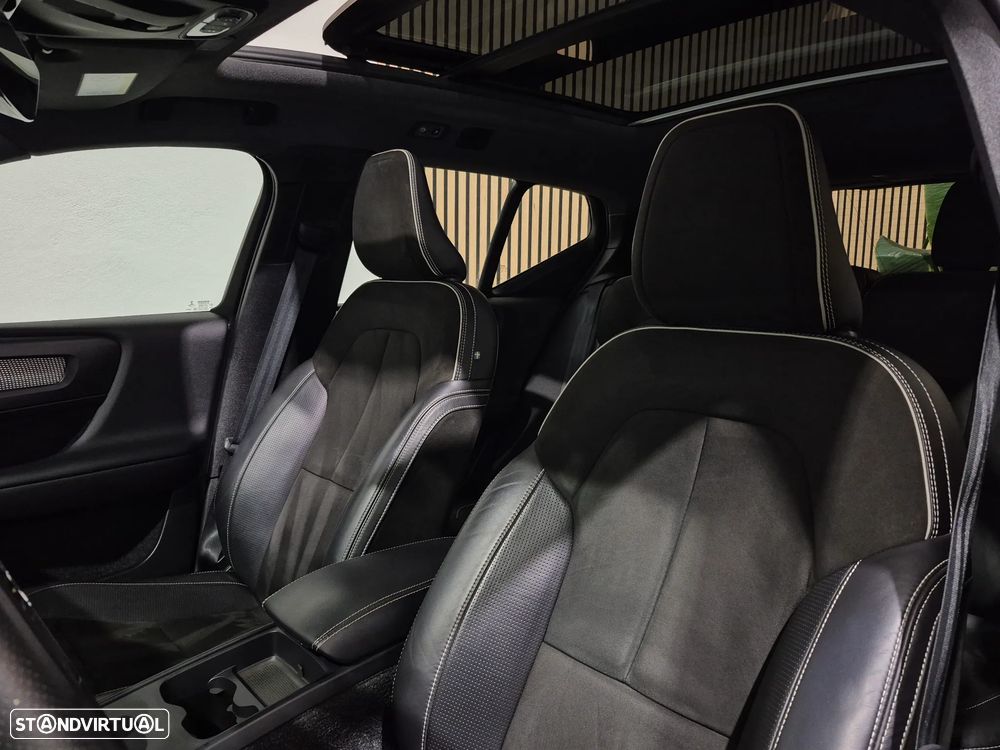 Volvo XC 40 1.5 T3 Tech Edition - 17