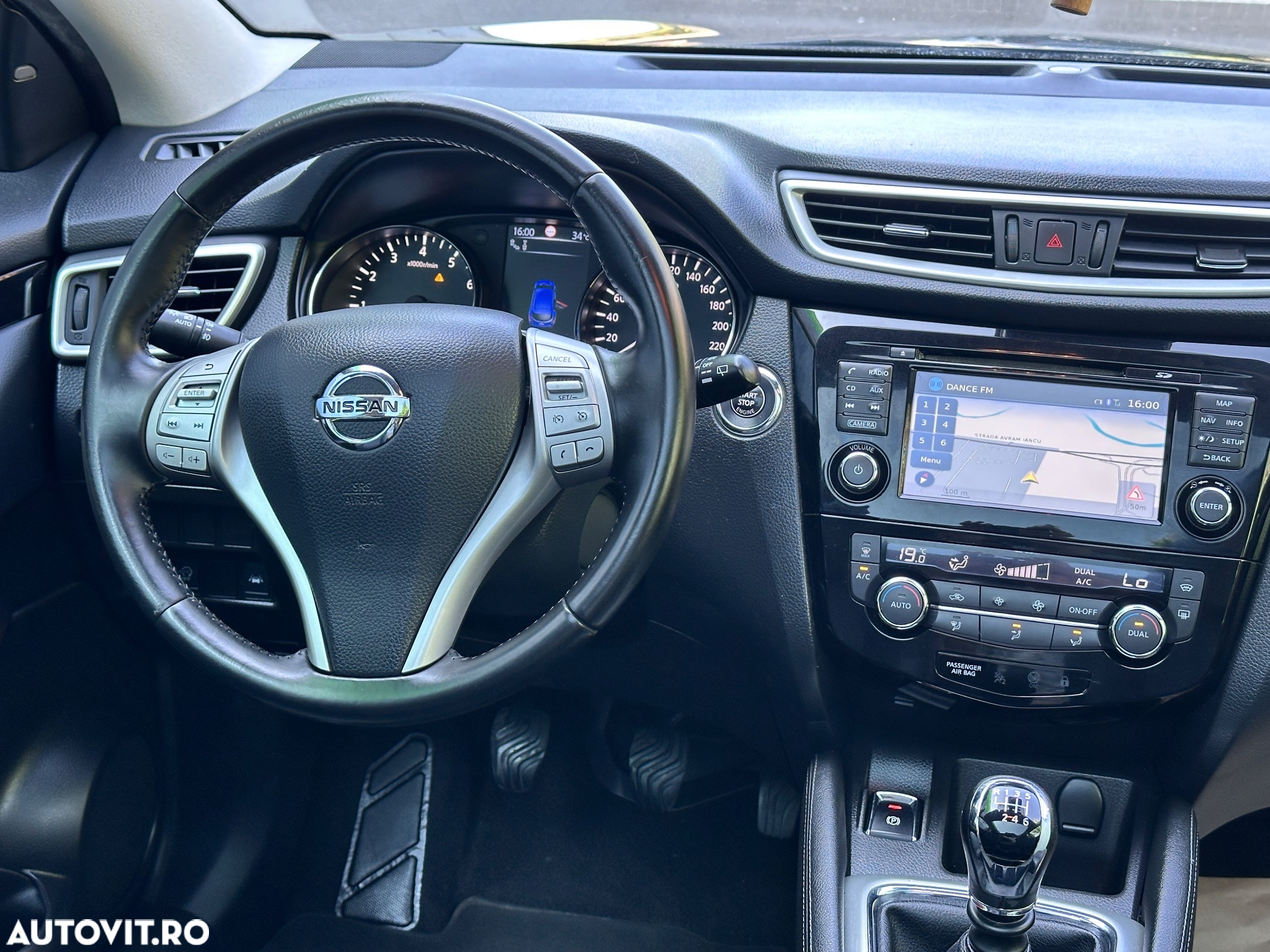 Nissan Qashqai 1.6 DIG-T TEKNA - 8