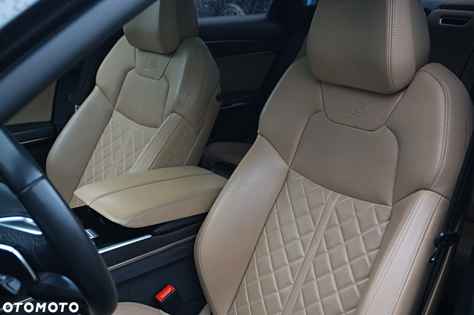 Audi S8 - 15