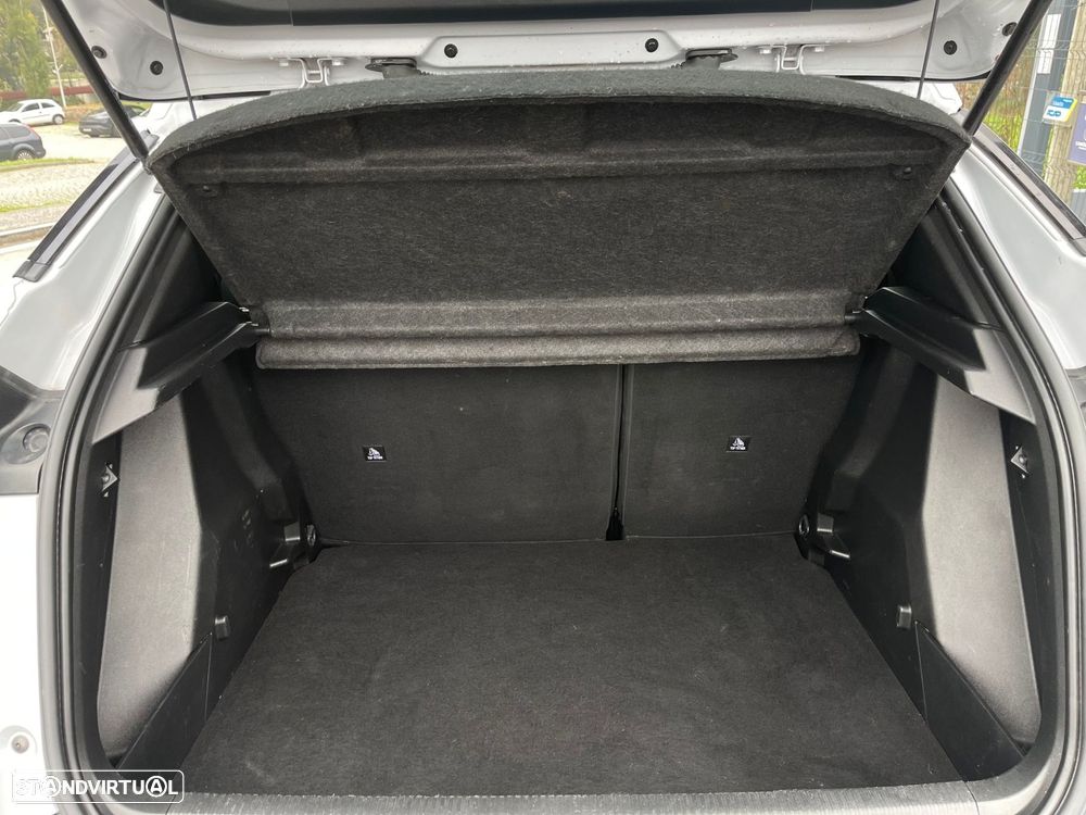 Peugeot 2008 1.2 PureTech Active - 10