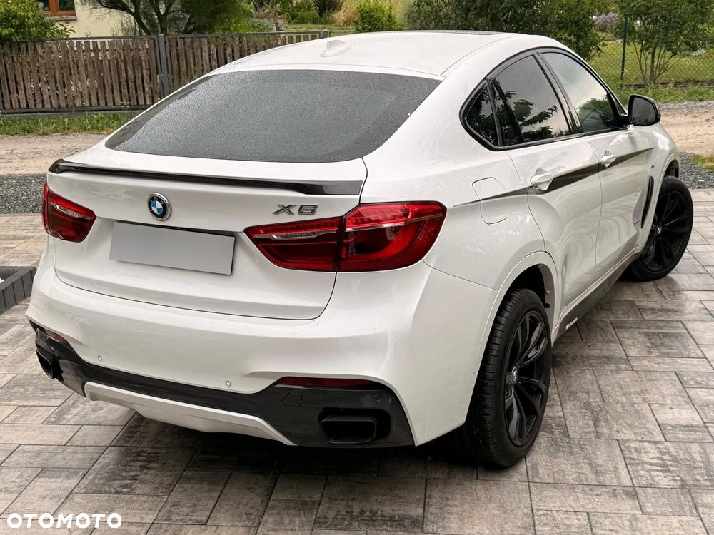 BMW X6 xDrive50i M Sport - 8