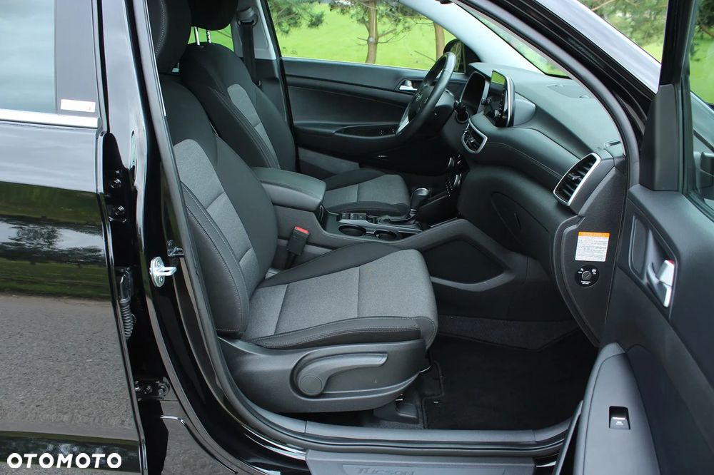 Hyundai Tucson blue 1.6 CRDi 2WD DCT Premium - 25