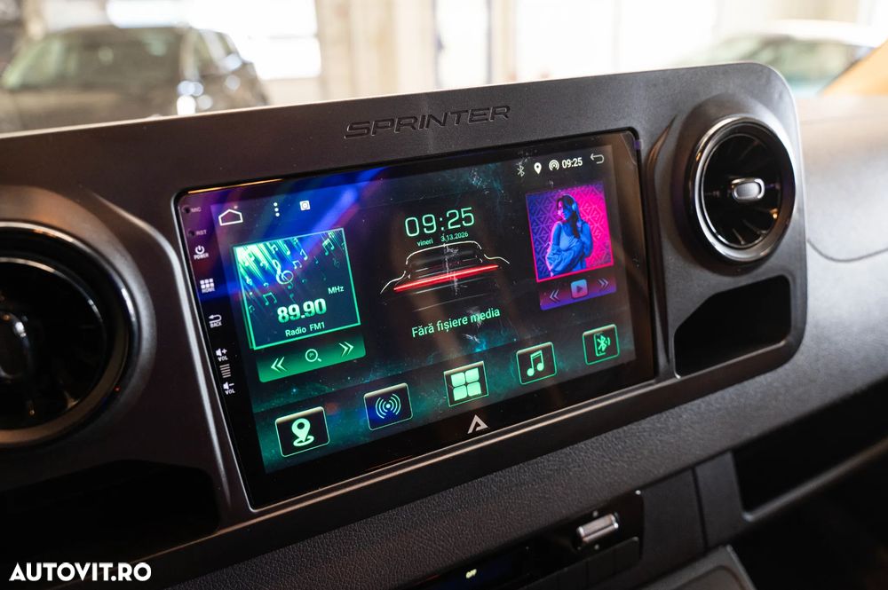 Mercedes-Benz Sprinter Long Custom - 10