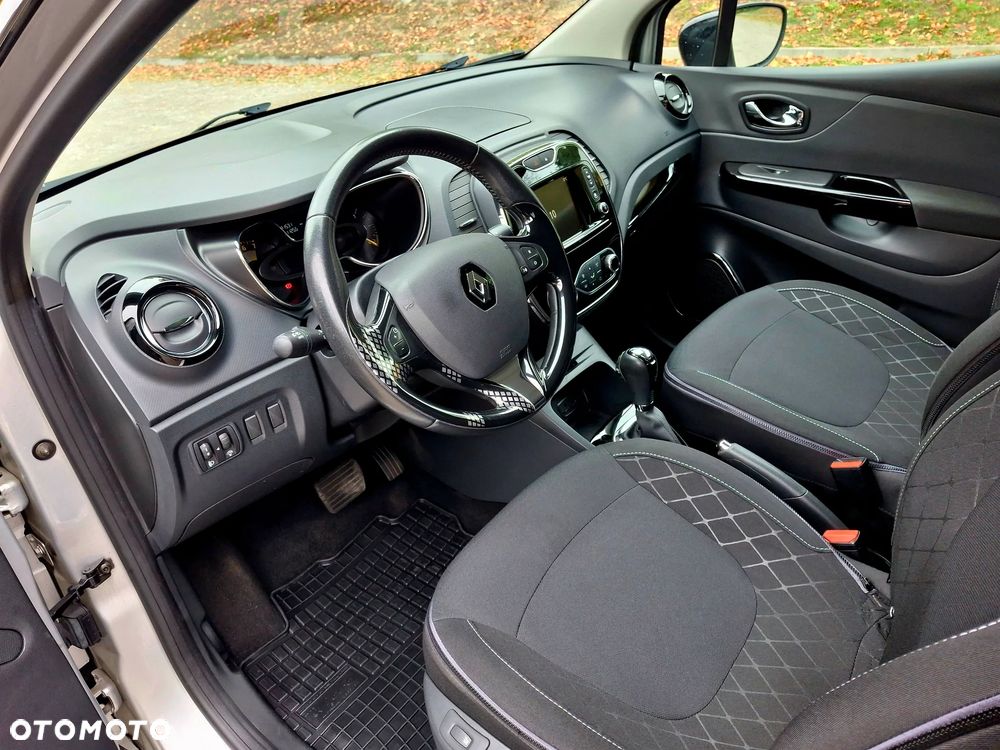 Renault Captur TCe 120 EDC Helly Hansen - 20
