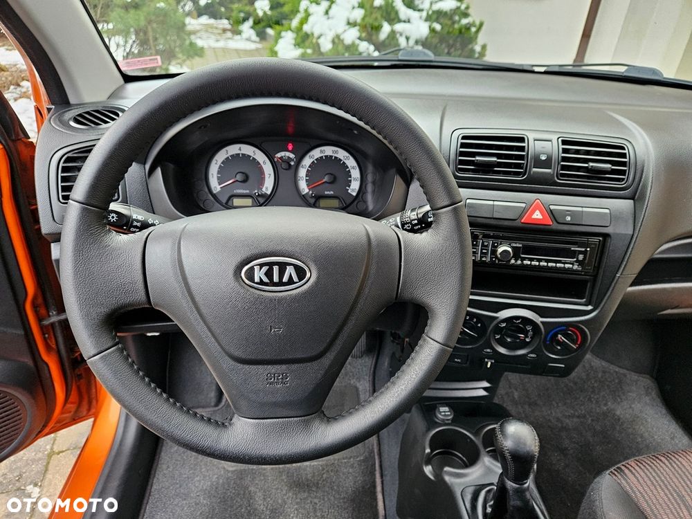 Kia Picanto - 15