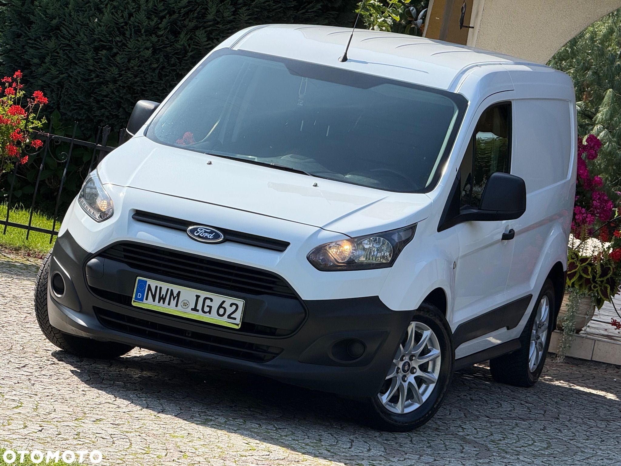 Ford Transit Connect klimatyzacja webasto hak piękny - 1