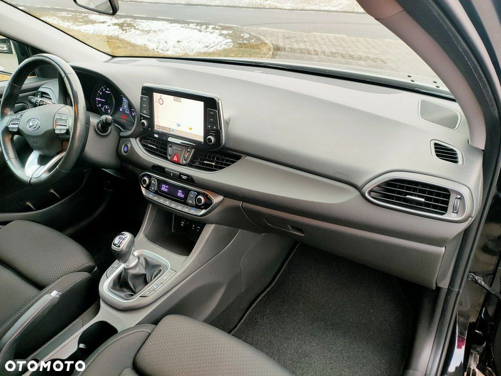 Hyundai i30 1.4 T-GDI Premium - 19