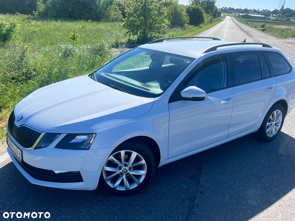 Skoda Octavia 1.6 TDI DSG Premium Edition - 2