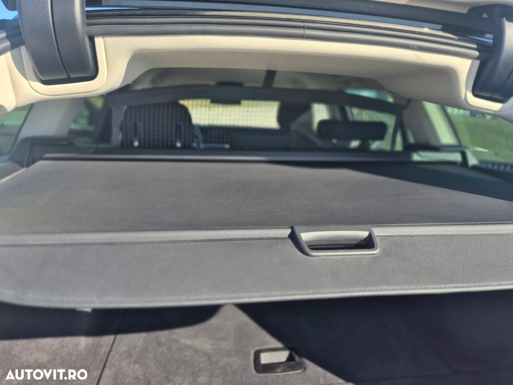 BMW 3 Series 2022 — imagine 26