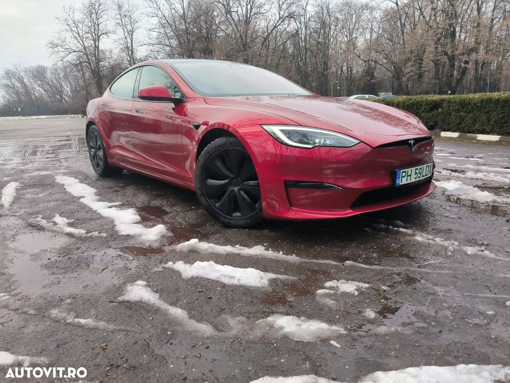 Tesla Model S - 1
