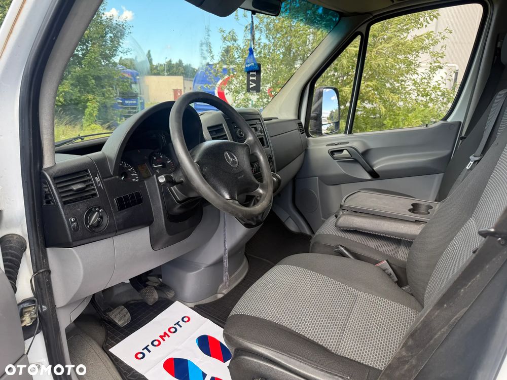 Mercedes-Benz Sprinter - 9