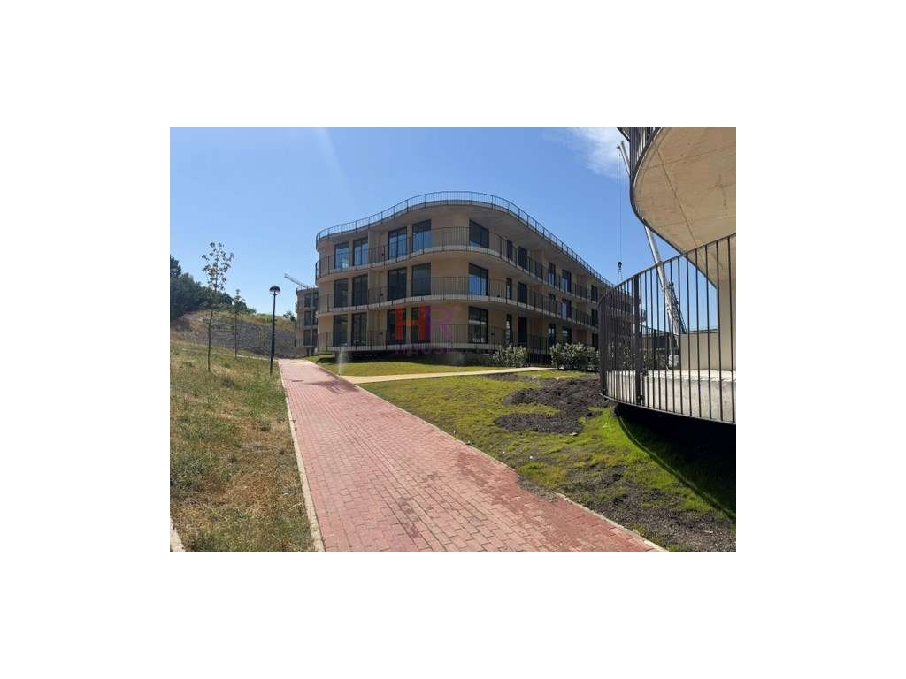 Apartamento T1 Novo com Varanda e aparcamento privativo coberto. - Grande imagem: 3/11